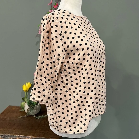 Atmosphere Top - Picture 3 of 12